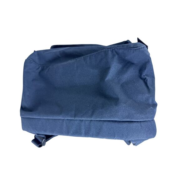 Fjallraven Kanken 15" Laptop 18L Backpack w/seat cushion 23524 Navy OS - Picture 11 of 12